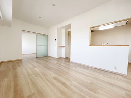 ガクエンヒルズ北千住 リビング