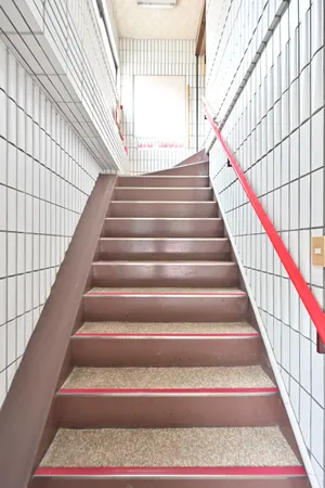 2F階段