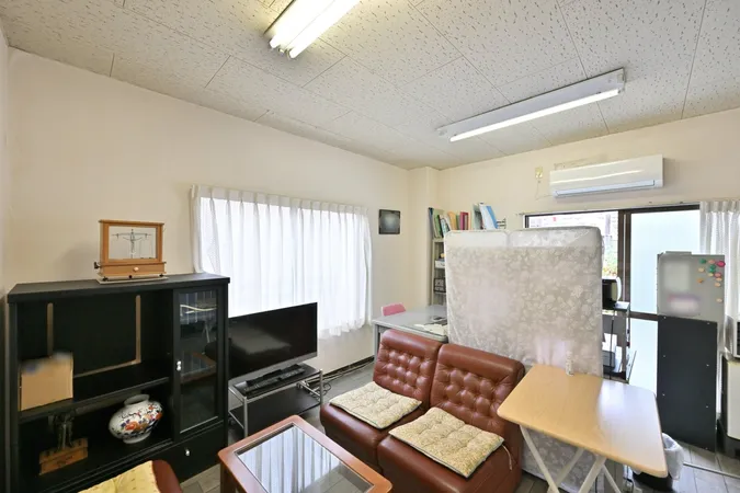 302号室