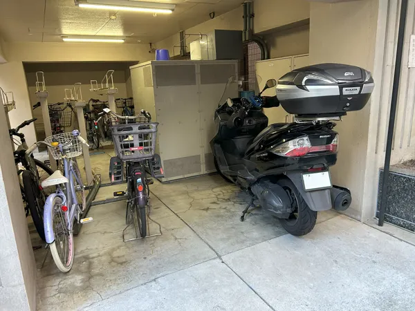 バイク置場