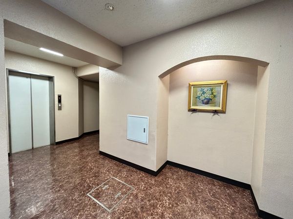 安田神保町マンション エントランス