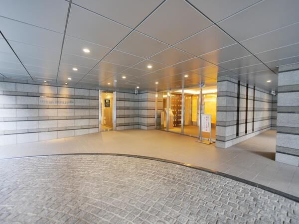 プレミスト神楽坂 エントランス