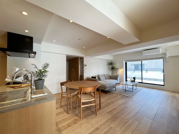 ディアパーク市ヶ谷南町 リビング