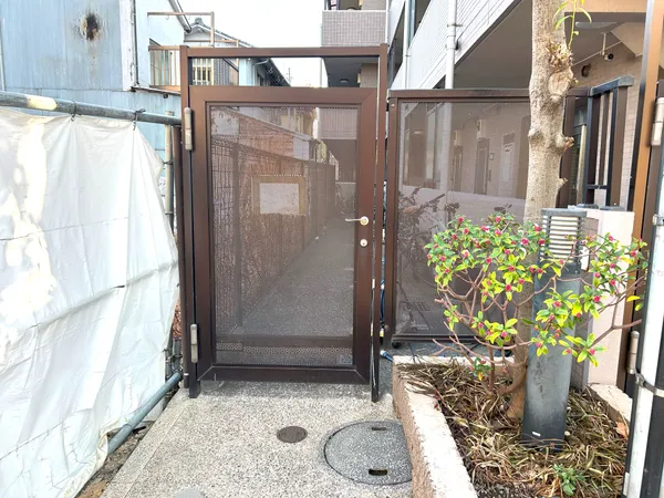 自転車置場入口