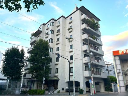 クラウン青山 外観