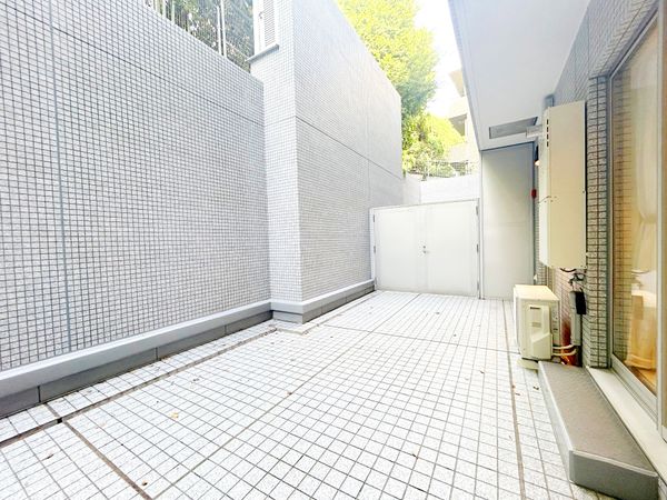 シティハウス三田綱町 庭 庭