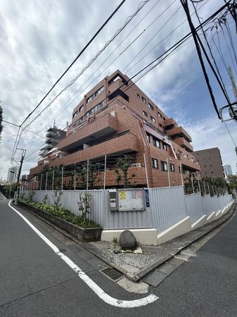 白金グランドハイツ 外観