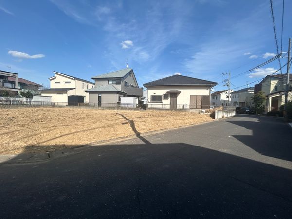 龍ケ崎市中根台1丁目 土地 A区画 前面道路含む外観 龍ケ崎市中根台1丁目 土地 A区画 前面道路含む外観