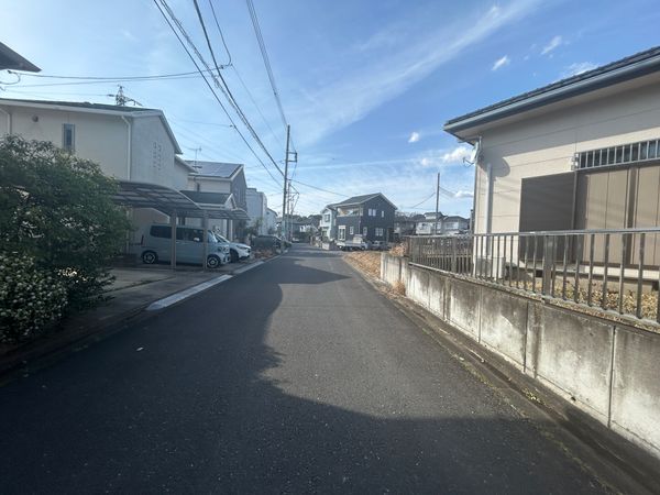 龍ケ崎市中根台1丁目 土地 B区画 前面道路含む外観 龍ケ崎市中根台1丁目 土地 B区画 前面道路含む外観