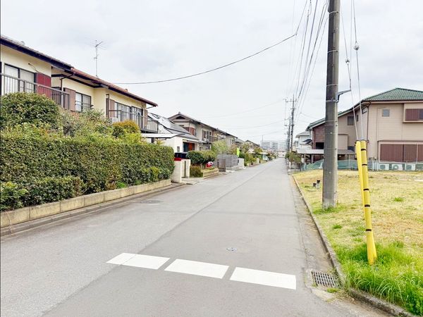 守谷市久保ケ丘4丁目 土地 前面道路含む外観 守谷市久保ケ丘4丁目 土地 前面道路含む外観