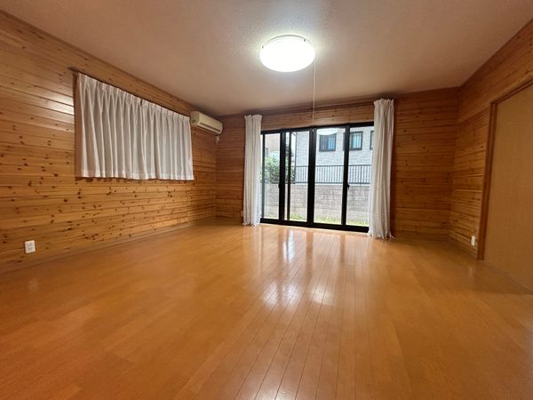 取手市駒場4丁目 戸建 リビング
