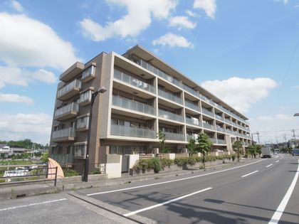 サーパス守谷 外観