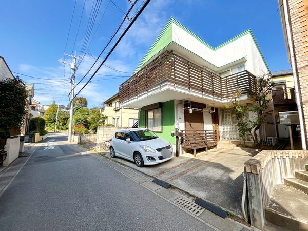 前面道路含む外観