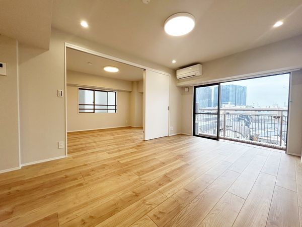 三越ゼームス坂マンション リビング