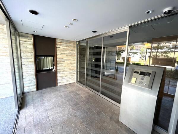 グランスイート二子玉川スタイルフォート エントランス グランスイート二子玉川スタイルフォート エントランス