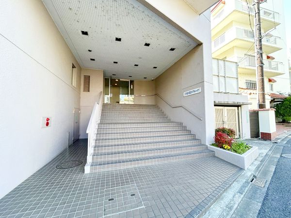 二子玉川宝ロイアルハイツ エントランス 二子玉川宝ロイアルハイツ エントランス