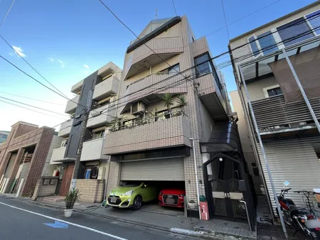 ２駅３路線利用可で各方面へアクセス可能な好立地