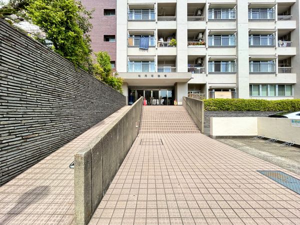 牡丹町住宅 エントランス