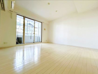 T-Angle リビング