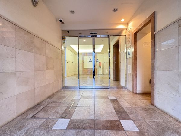 フォルマ―ジュ加賀仲宿 エントランス エントランス