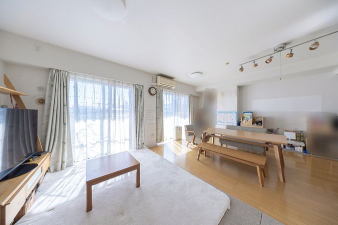 フォルマ―ジュ加賀仲宿 リビング