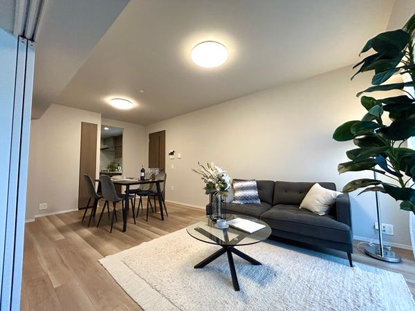 プラウドシティ加賀学園通り リビング