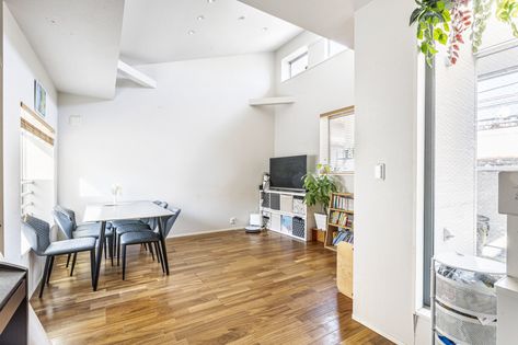 台東区橋場1丁目借地権付戸建 リビング