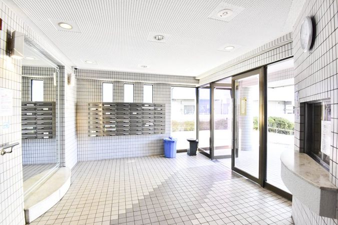 メゾンエクレーレ南千住 エントランス