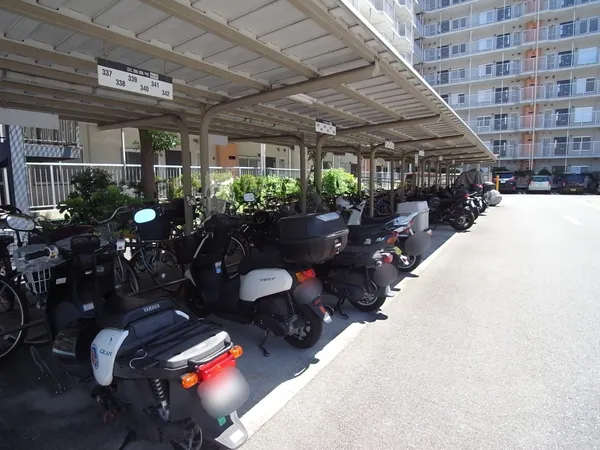 バイク置き場