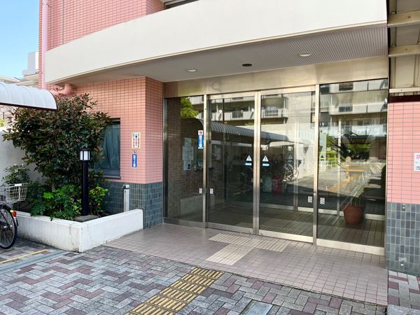 けやき通り北四番館 エントランス