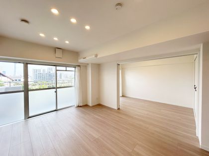 けやき通り北九番館 リビング