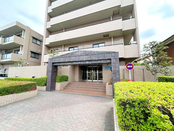 ライフピア南越谷Ⅱ エントランス