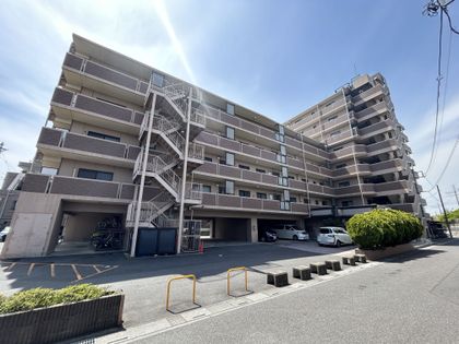 ベルドゥムール新越谷温泉 外観