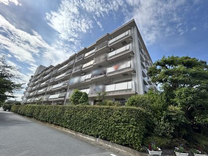 越谷ファミリータウン A棟 外観