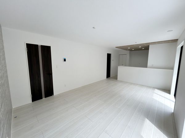 富士見市渡戸1丁目 13期 新築戸建 リビング