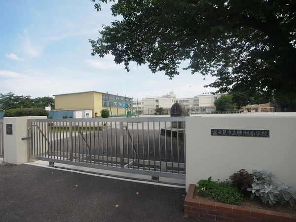 富士見市渡戸2丁目 第二 新築戸建 勝瀬小学校(約270m) 勝瀬小学校(約270m)