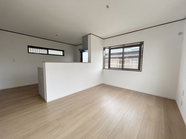 富士見市上沢1丁目 戸建 リビング