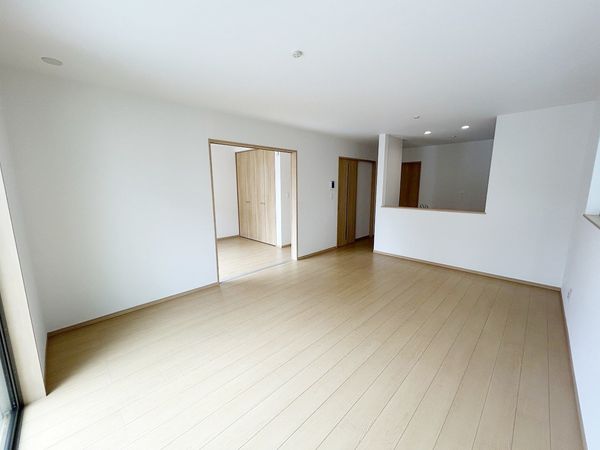 入間郡三芳町大字北永井 A号棟 新築戸建 リビング