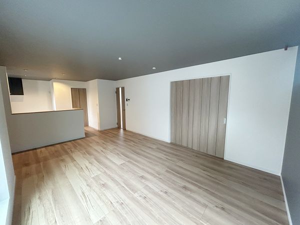 入間郡三芳町大字藤久保 新築戸建(GARAGEハウス) リビング