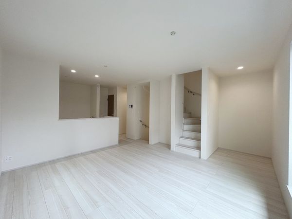富士見市鶴馬3丁目 2期 新築戸建 リビング