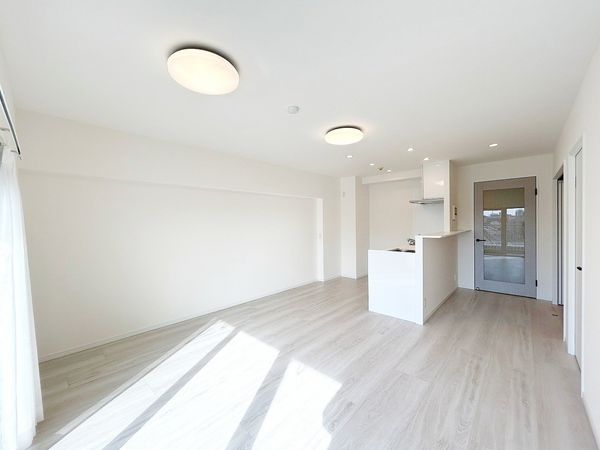 東武鶴瀬西口サンライトマンション リビング 東武鶴瀬西口サンライトマンション リビング