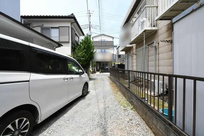 前面道路（南西側）