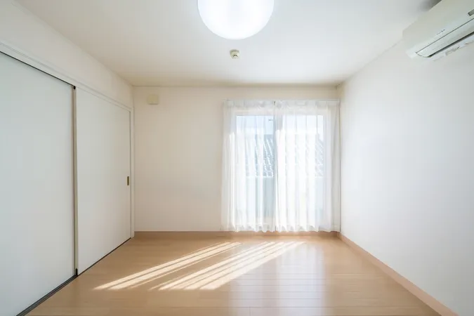 3F洋室約5.6帖※画像は実際の室内写真および間取り図をもとに、CGにて再現した「空室リフォームイメージ」であり、実際とは多少異なります。