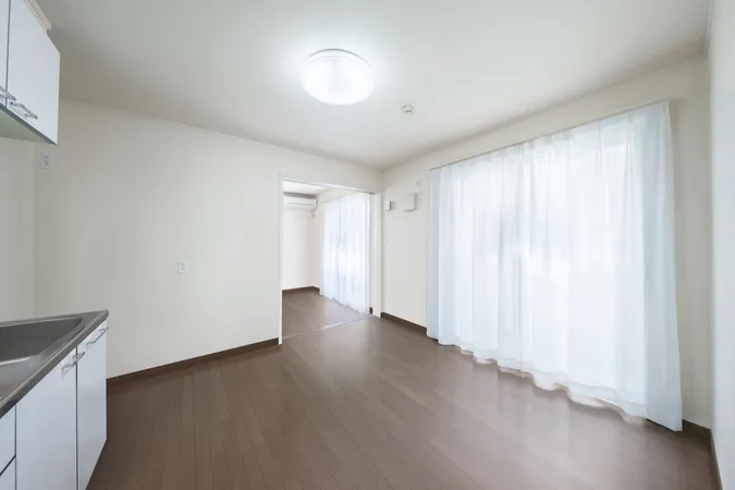 1Fダイニングキッチン※画像は実際の室内写真および間取り図をもとに、CGにて再現した「空室リフォームイメージ」であり、実際とは多少異なります。