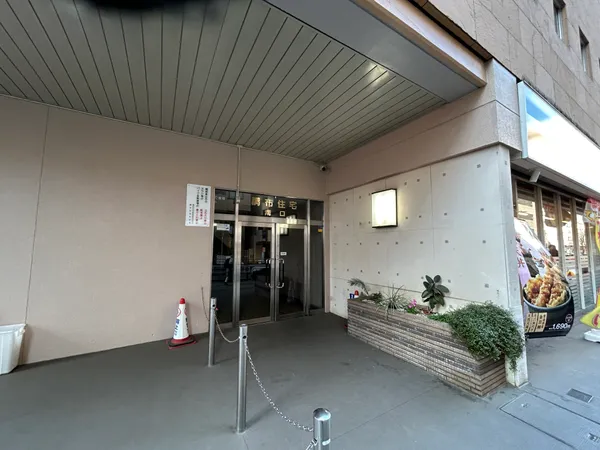 サブエントランス