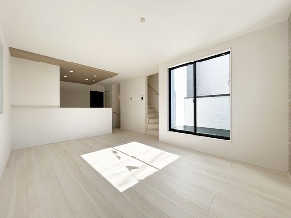 川口市本前川1丁目 新築戸建 4号棟 リビング
