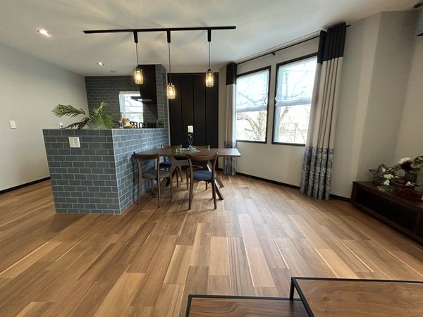 蕨市南町4丁目 リビング