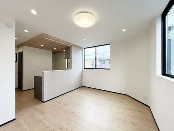 川口市本前川3丁目 リビング