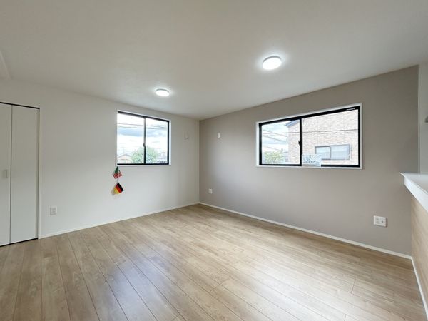 川口市芝下3丁目 リビング