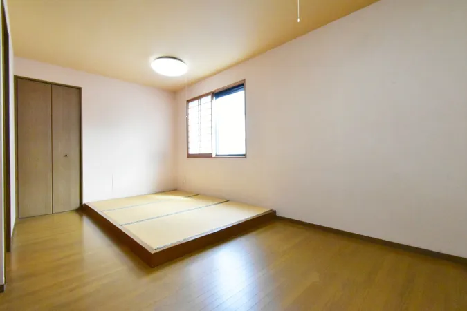 ２F洋室＋和室9.5帖